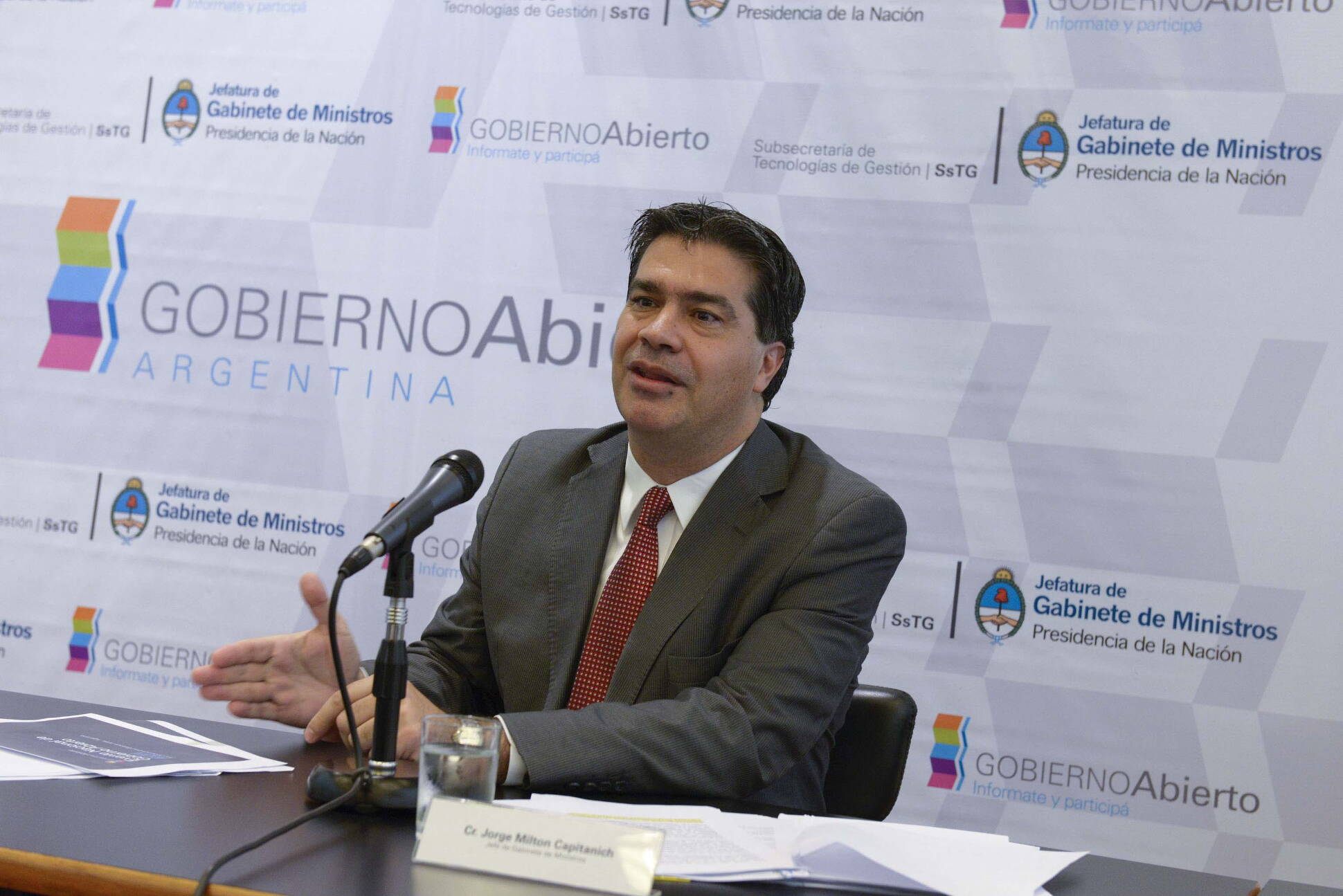 El jefe de Gabinete Jorge Capitanich, dio apertura al Evento Nacional de Gobierno Abierto, en el salón auditorio del Instituto del Servicio Exterior de la Nación (ISEN) de la Cancillería Argentina.