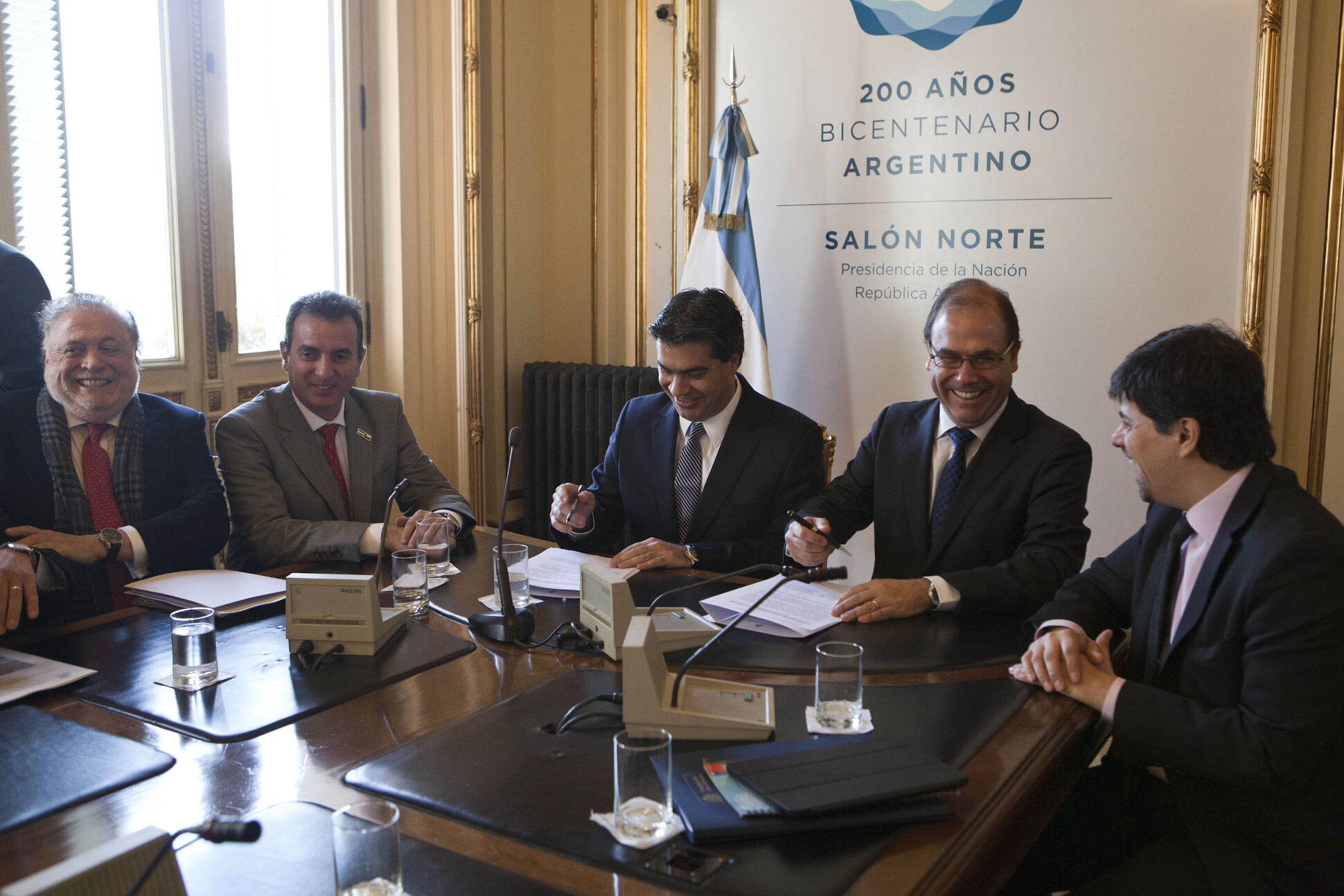 Reunión del jefe de Gabinete con el ministro de de Obras Públicas de la República de Chile, Alberto Undurraga Vicuña
