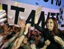 Los convoco a ayudarnos solidariamente a todos los argentinos, afirmó la Presidenta en Córdoba