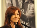 La Presidenta pidió pensar en todos los argentinos, al anunciar el incremento en la Asignación Universal