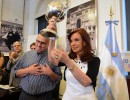 Cristina Fernández advirtió que “cada vez que voló un gobierno, voló Argentina por los aires”