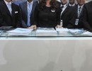 La Presidenta visitó la Feria de Energía y Agua y se reunió con empresarios de Emiratos Árabes