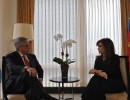 Cristina Fernández y  Sebastián Piñera analizaron la agenda bilateral